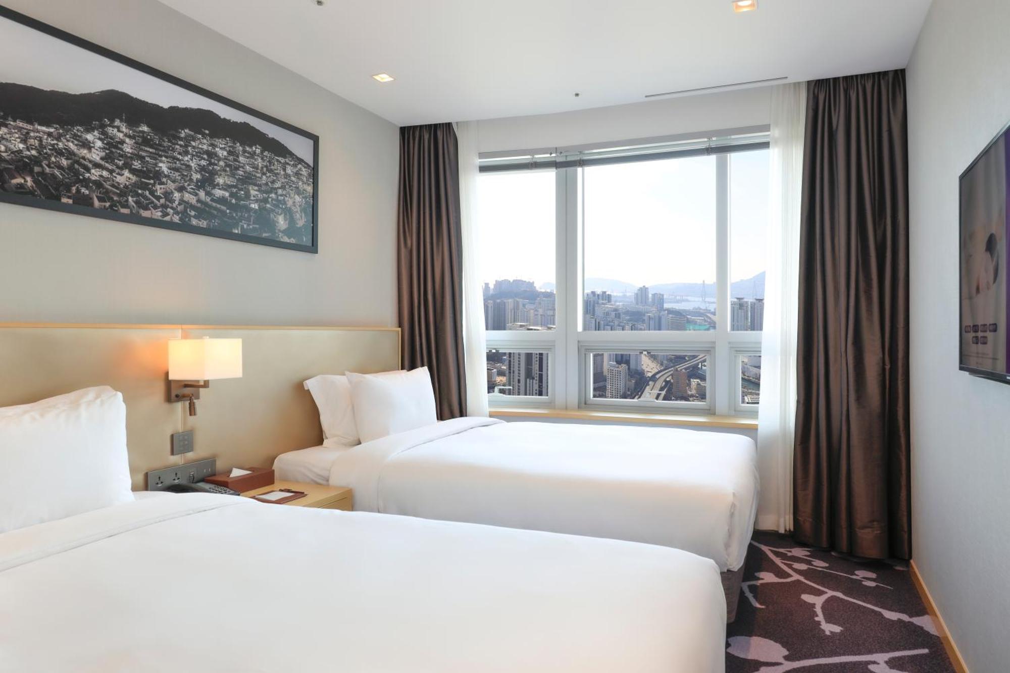 Avani Central Busan Exterior photo