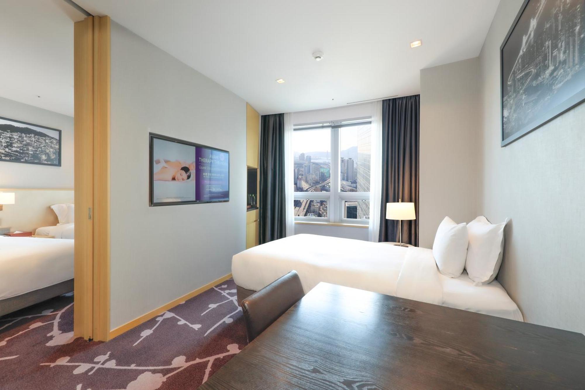 Avani Central Busan Exterior photo