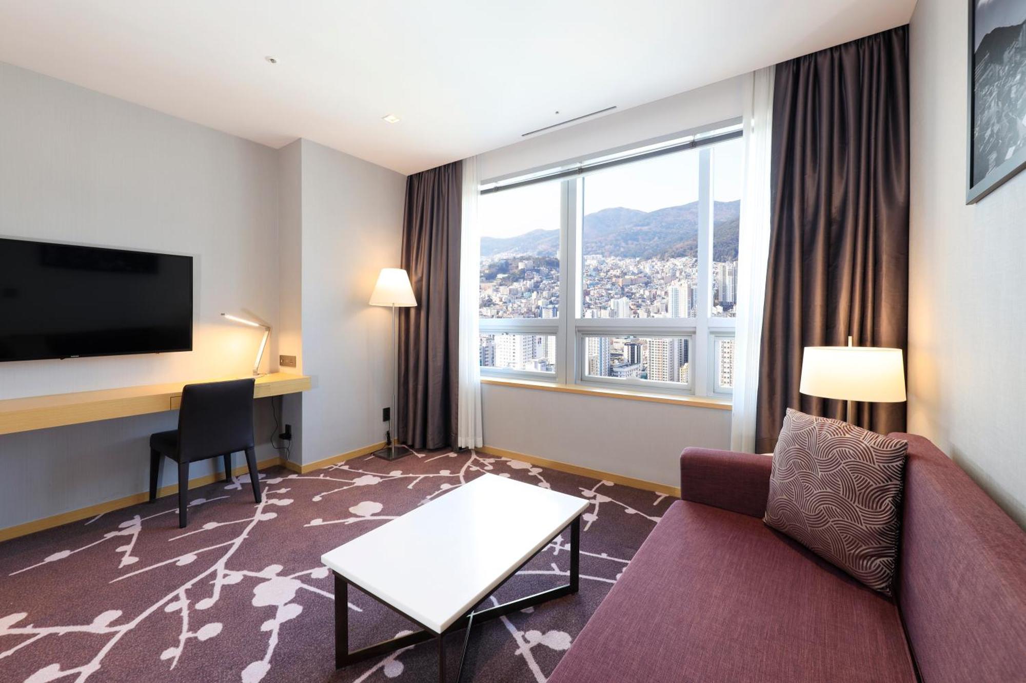 Avani Central Busan Exterior photo