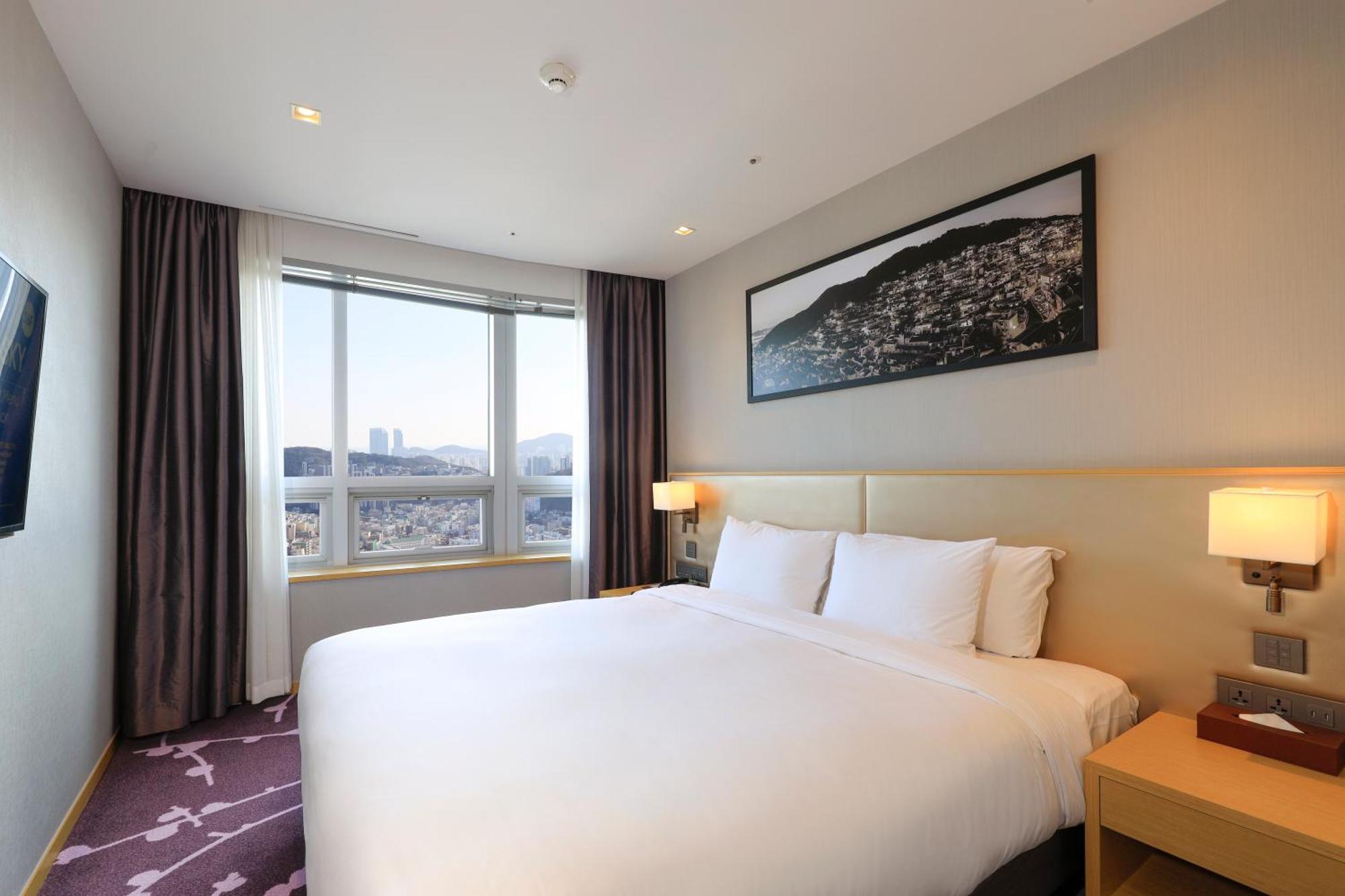 Avani Central Busan Exterior photo